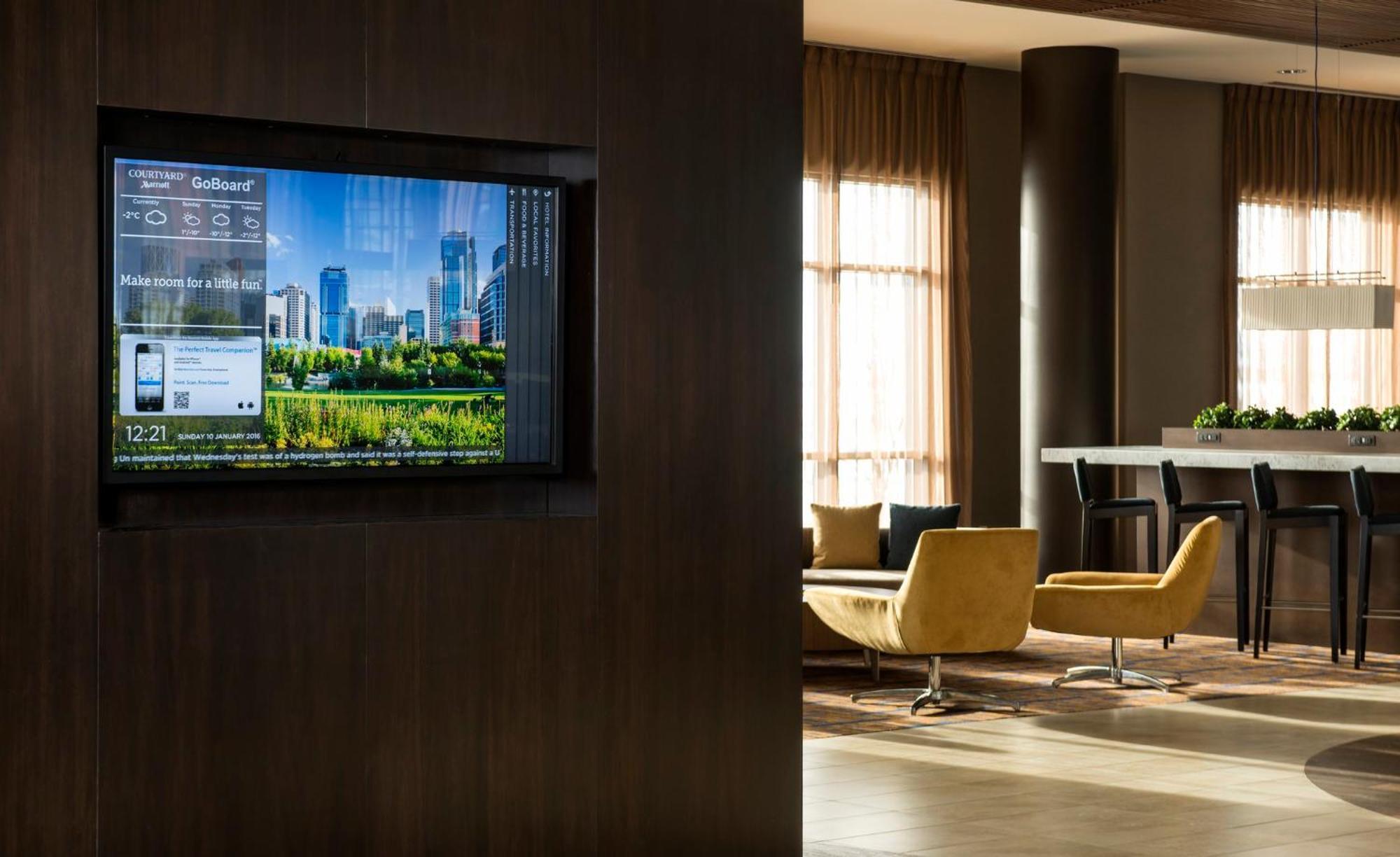 Courtyard By Marriott Calgary South Hotel Exterior foto