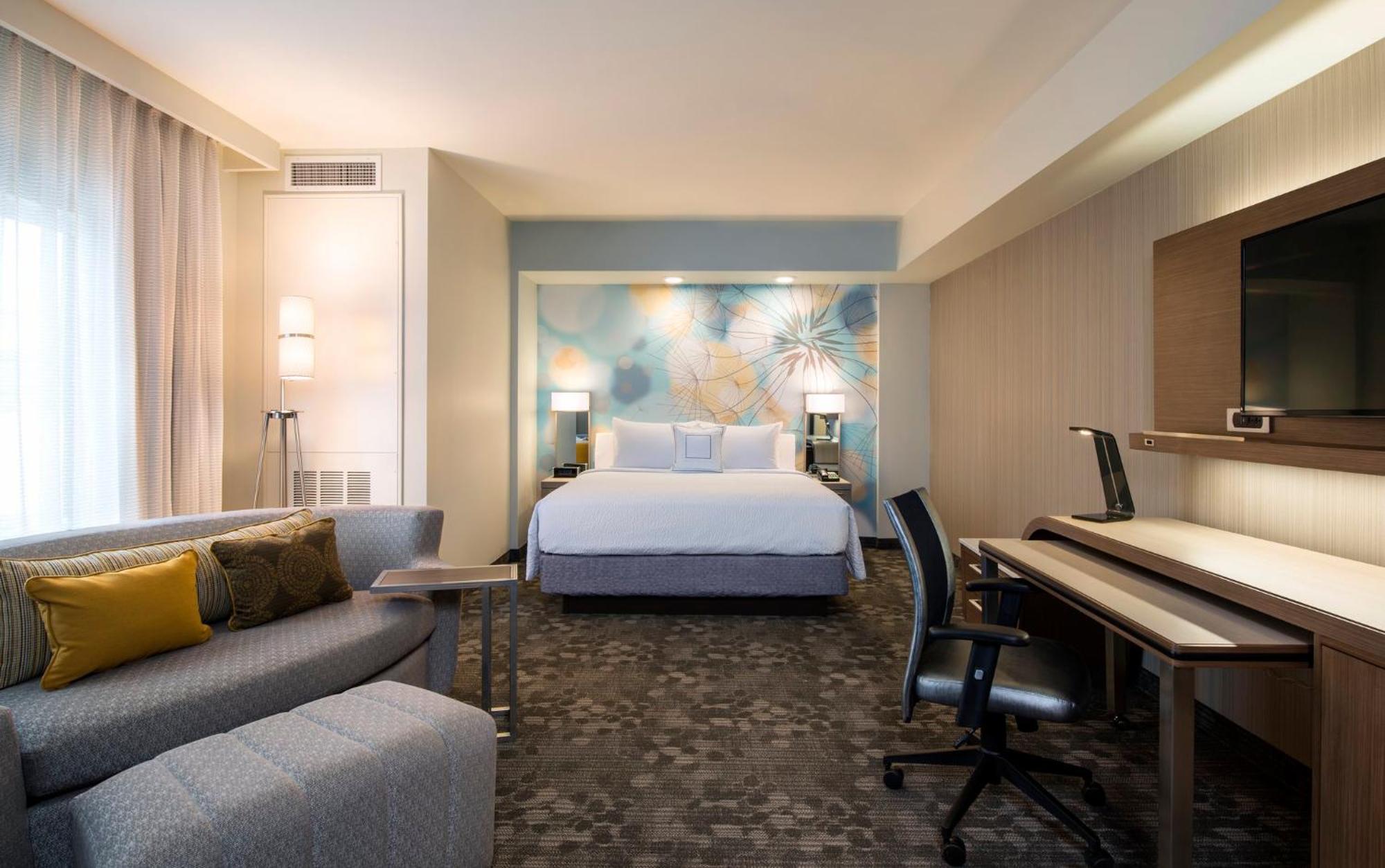 Courtyard By Marriott Calgary South Hotel Exterior foto